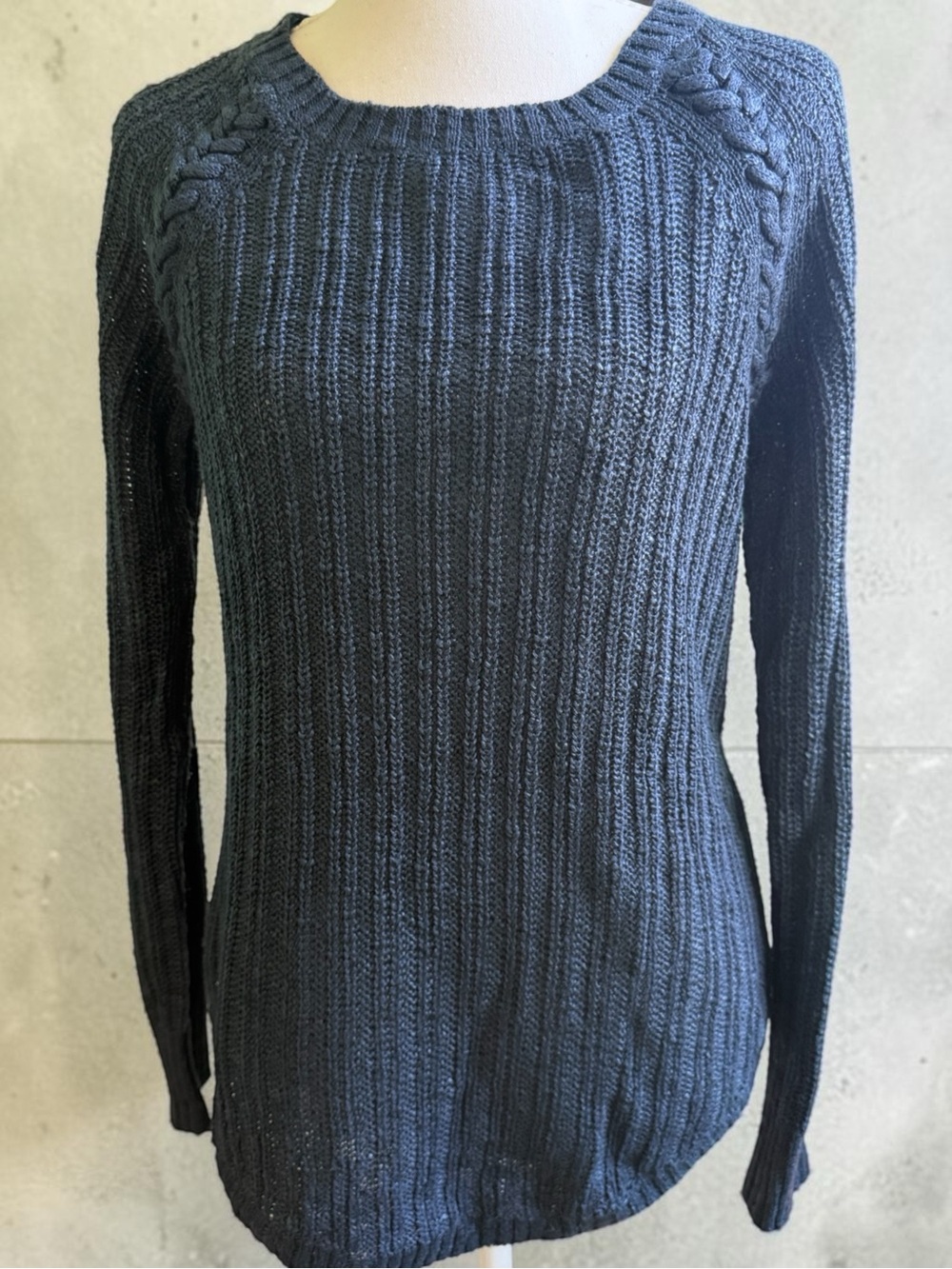 NET Pink Republic Forest Shade Blue Ribbed Cable Knit Sweater Size Medium - Picture 1 of 9
